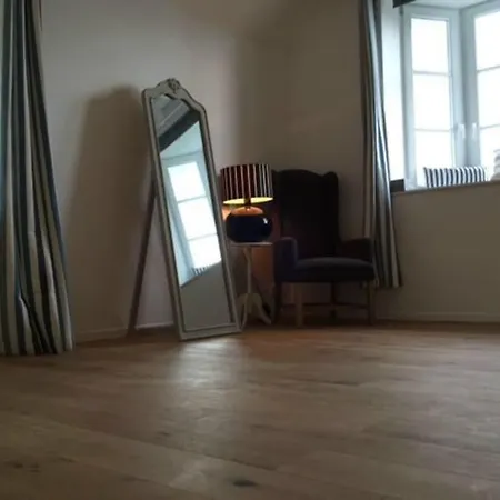 Kitoko Dans Le Quartier Residentiel De A 5m De La 科克赛德